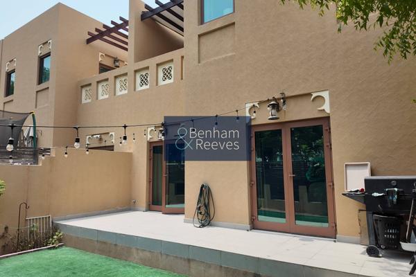 3 bedroom Villa for sale in Dubai under AED 4,100,000