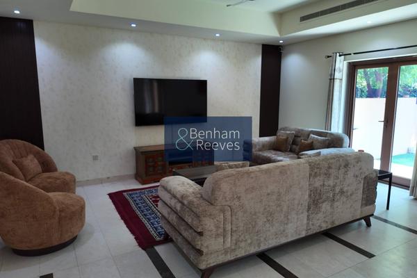 3 bedroom Villa for sale in Dubai under AED 4,100,000